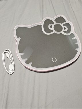 Impressions Vanity x Hello Kitty Tri-Tone LED Table Mirror